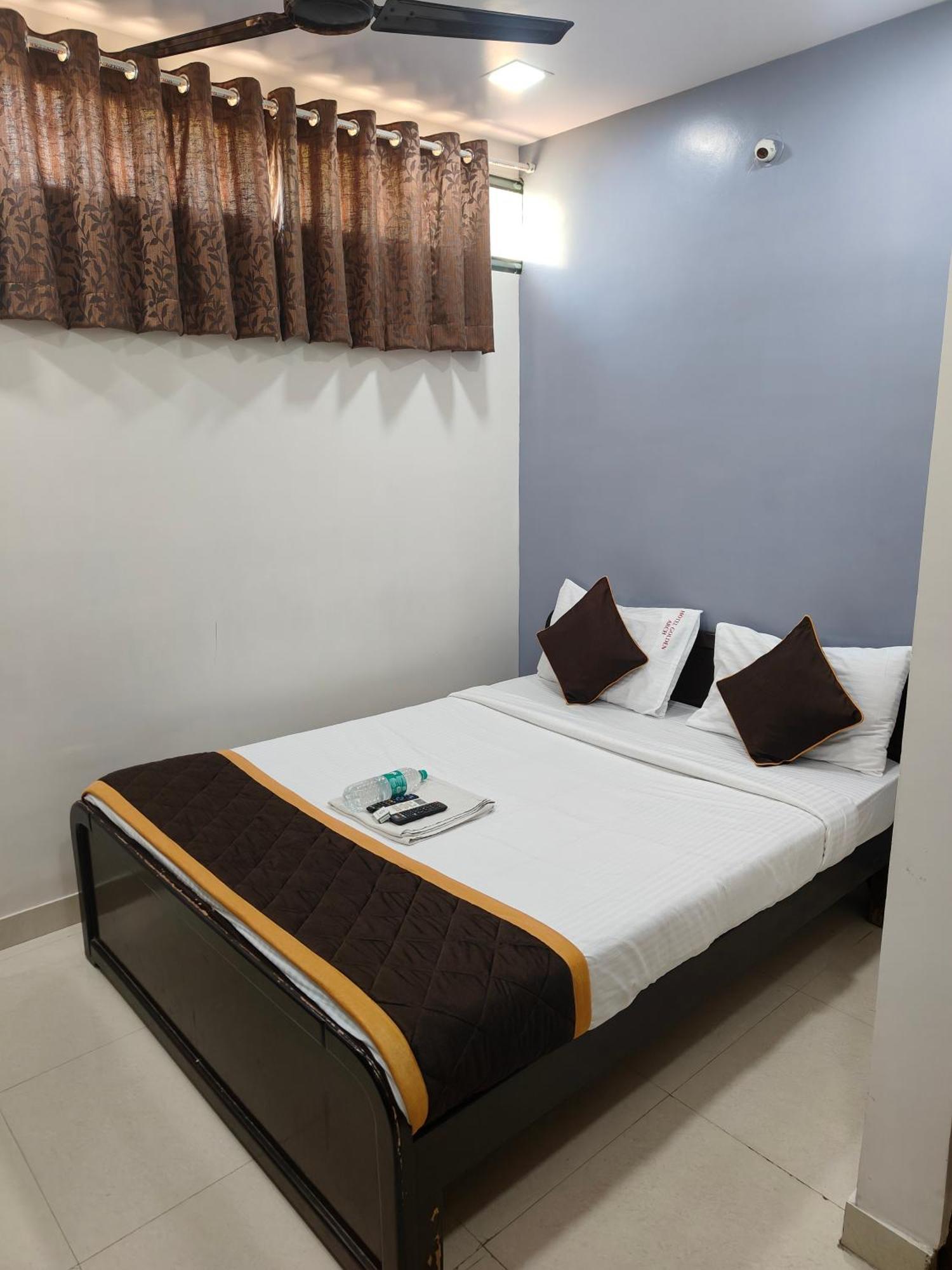 Hotel Golden Arch Bangalore Dış mekan fotoğraf
