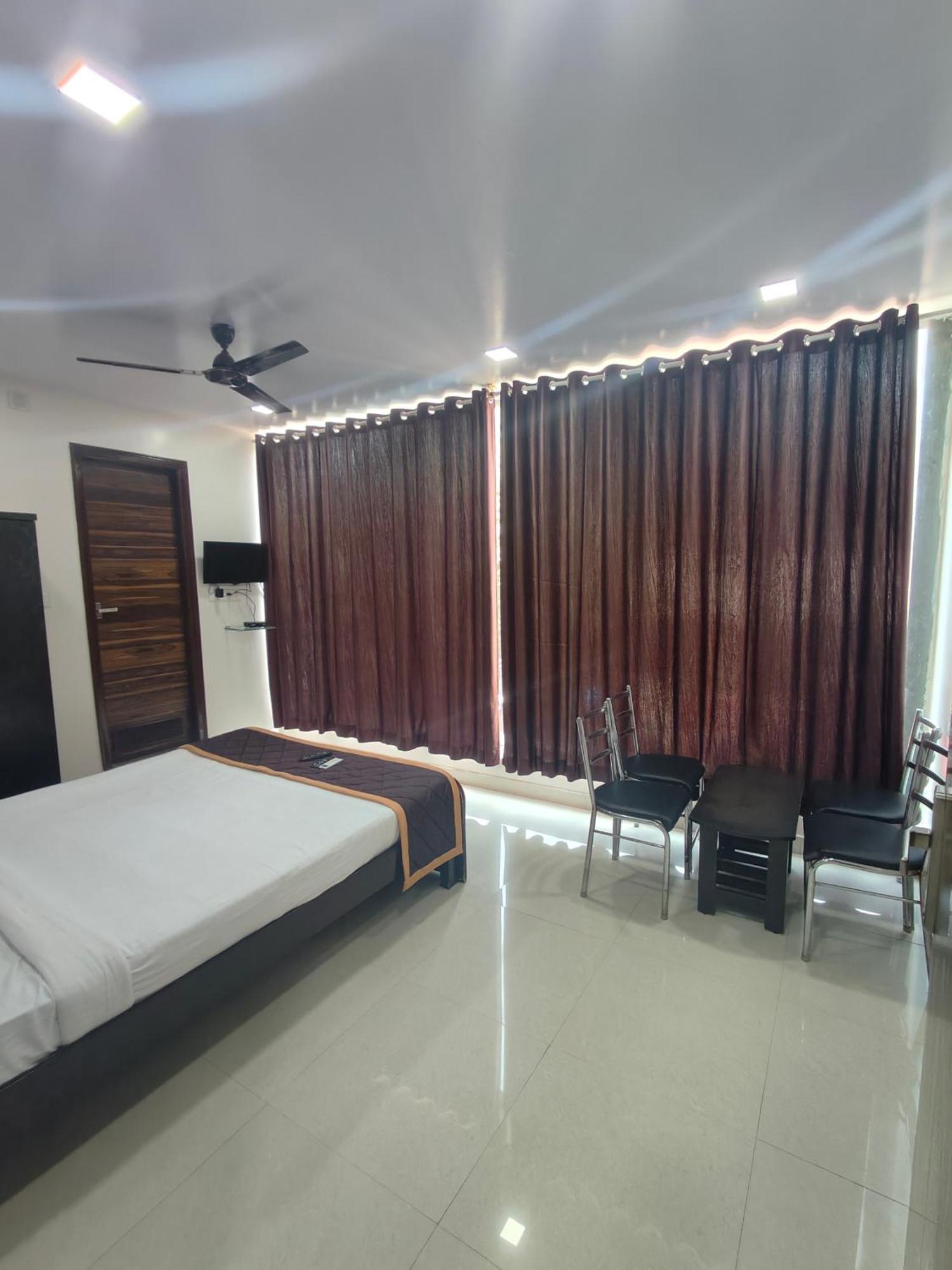 Hotel Golden Arch Bangalore Dış mekan fotoğraf